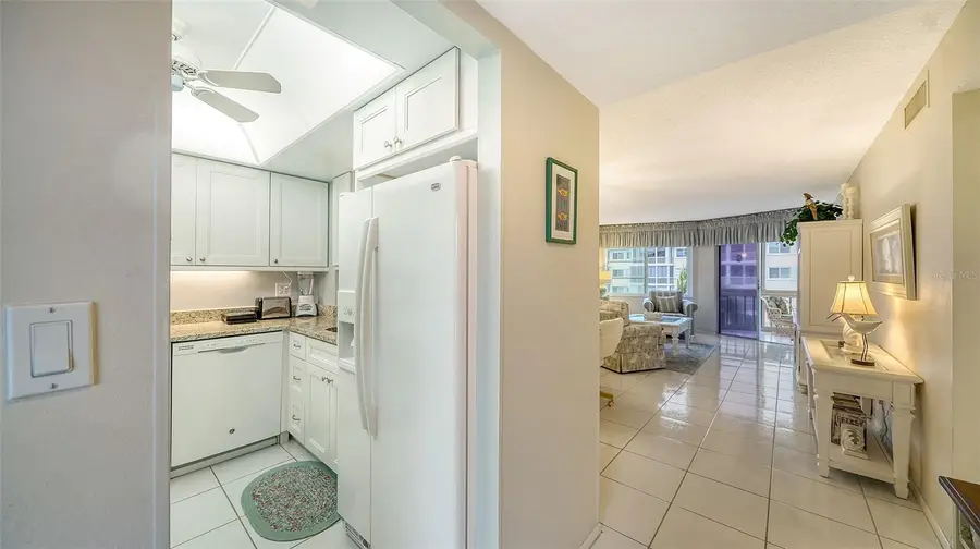 1250 N Portofino Drive #305MAR, Sarasota, FL 34242 - Image #2