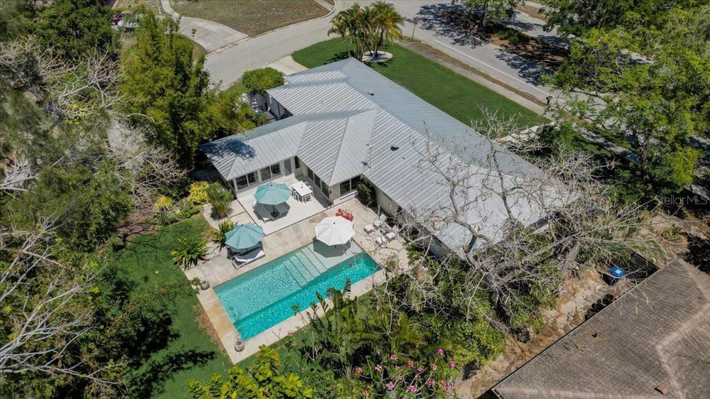 2531 Siesta Drive, SARASOTA, FL 34239 BHGRE