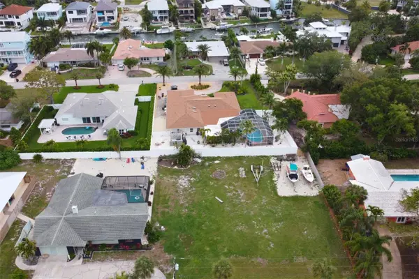 Southpointe Drive, SARASOTA, FL 34231