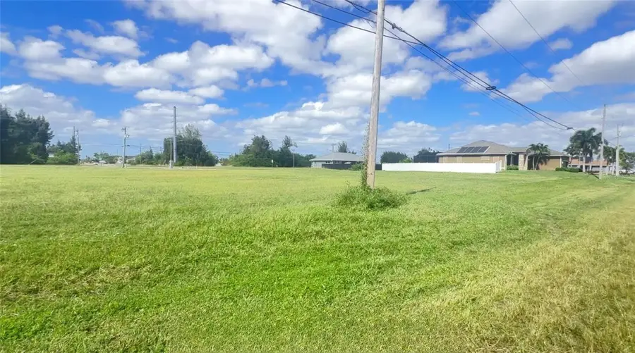 312 SW 15th Place, Cape Coral, FL 33991 - Image #3