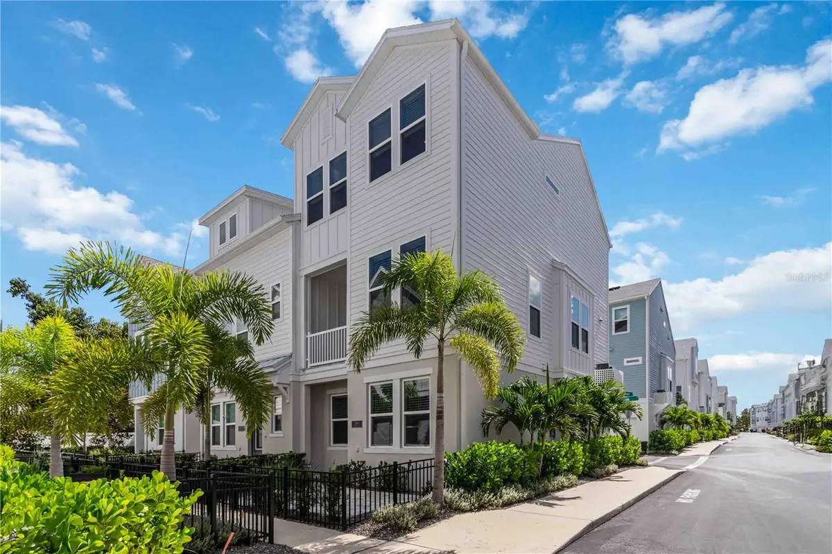 2500 Boone Court, Sarasota, FL 34237 - Image #1