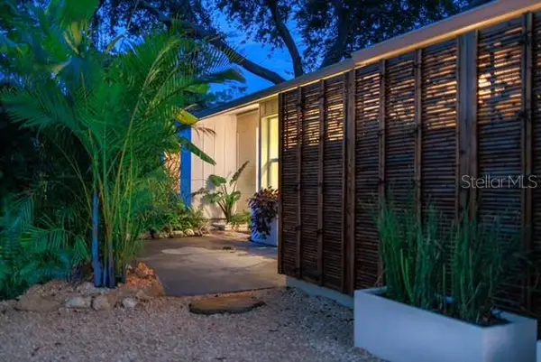 2040 Palm Terrace, SARASOTA, FL 34231