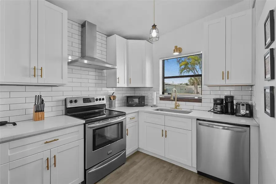 5619 New York Avenue, Sarasota, FL 34231 - Image #3