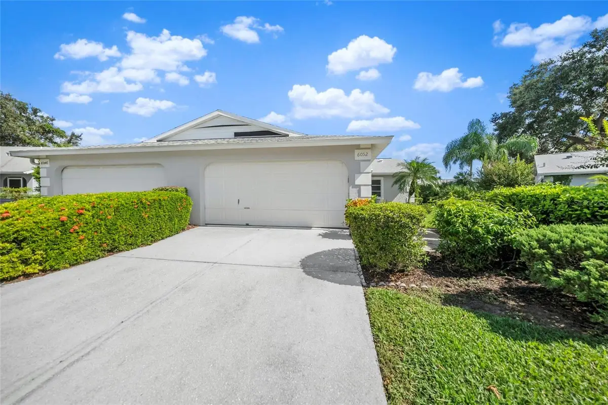 6052 Bonaventure Place, Sarasota, FL 34243 - Image #1