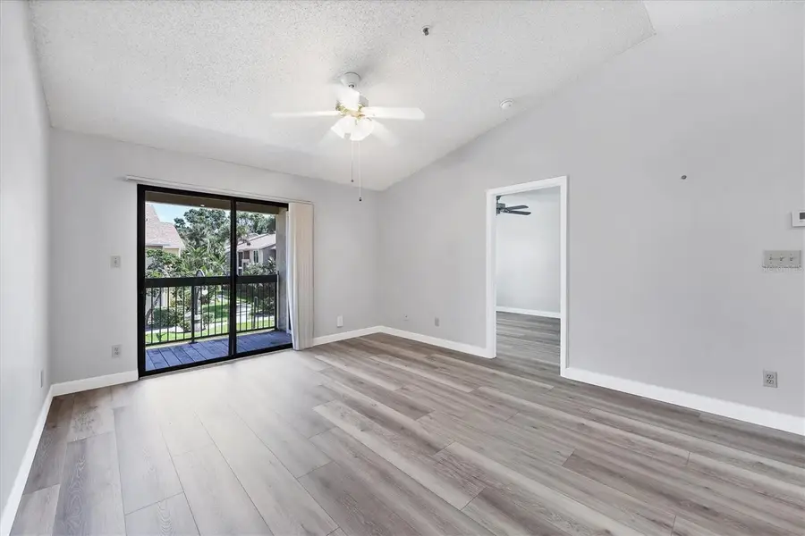 4001 Crockers Lake Boulevard #27, Sarasota, FL 34238 - Image #3