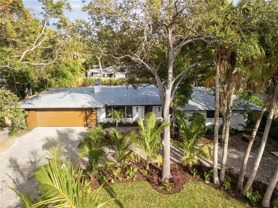 3705 Tangier Terrace, Sarasota, FL 34239 - Image #2