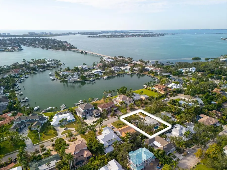 3705 Tangier Terrace, Sarasota, FL 34239 - Image #3