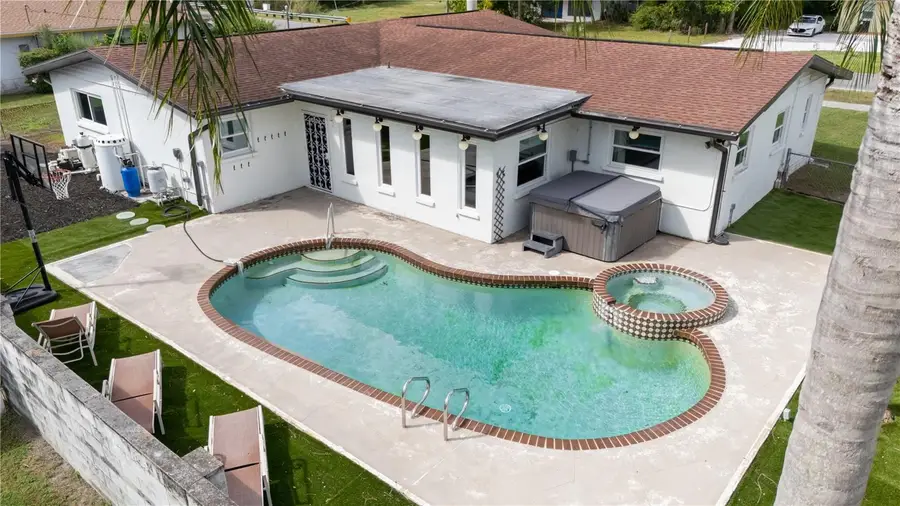 2320 N Euclid Avenue, Sarasota, FL 34234 - Image #2