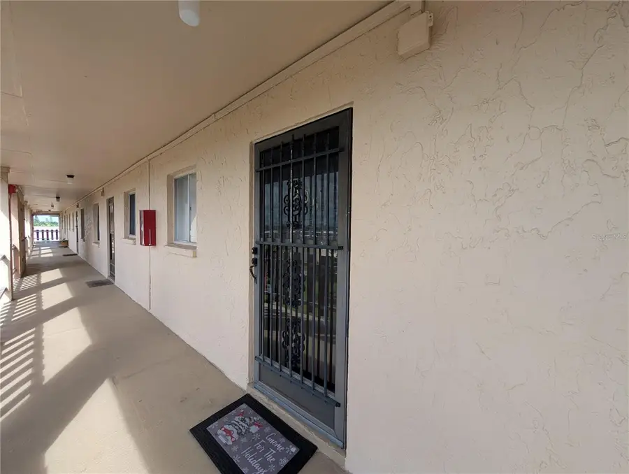 4137 Lake Bayshore Drive #C505, Bradenton, FL 34205 - Image #2