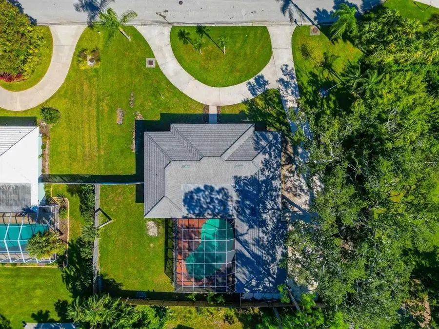 1861 Riviera Circle, Sarasota, FL 34232 - Image #3