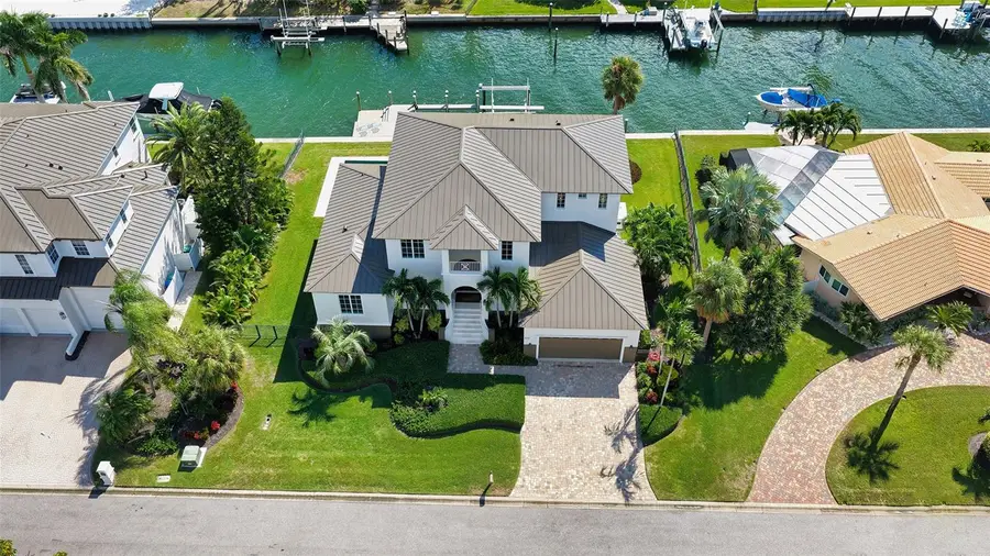 548 Hornblower Lane, Longboat Key, FL 34228 - Image #3