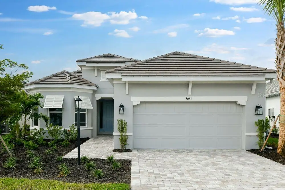 8064 Moonbeam Avenue, Sarasota, FL 34241 - Image #1