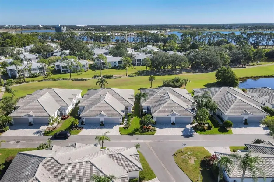 5541 E Long Common Court #28, Sarasota, FL 34235 - Image #3