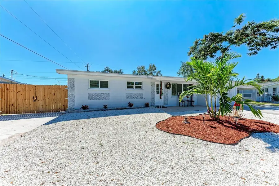 5010 Lahaina Drive, Sarasota, FL 34232 - Image #2