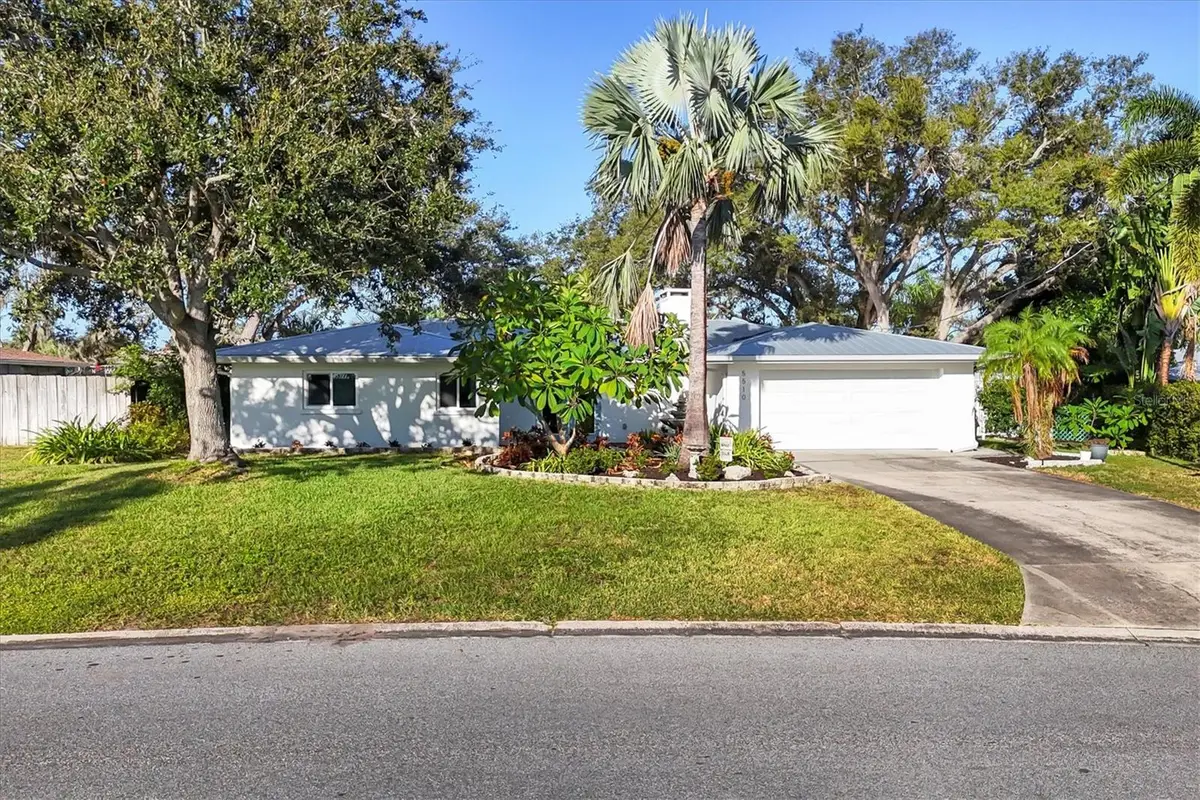 5510 America Drive, Sarasota, FL 34231 - Image #1