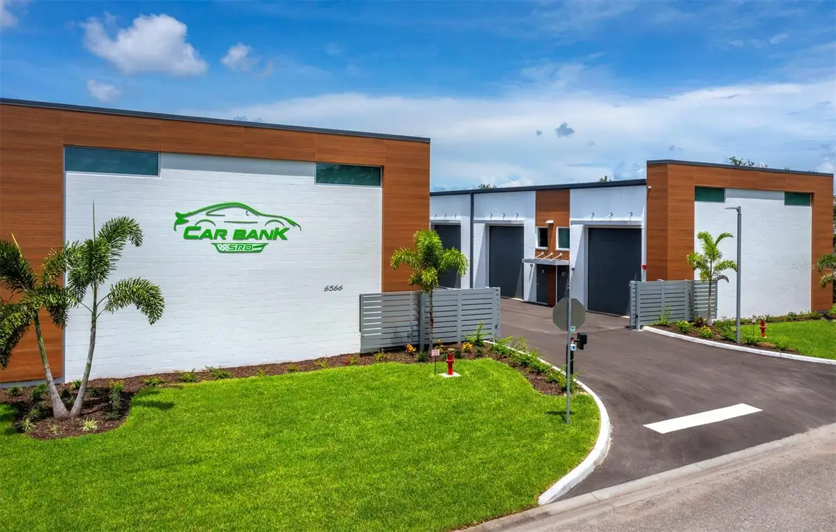 6566 Palmer Park Circle #1, Sarasota, FL 34238 - Image #1