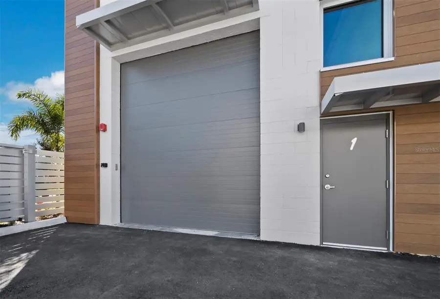 6566 Palmer Park Circle #1, Sarasota, FL 34238 - Image #3