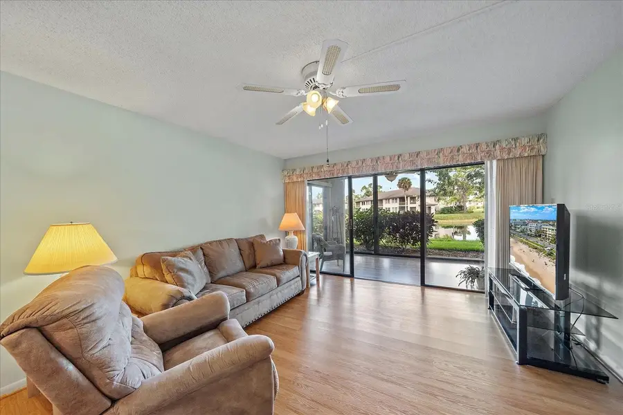 5219 Lake Village Drive #21, Sarasota, FL 34235 - Image #3
