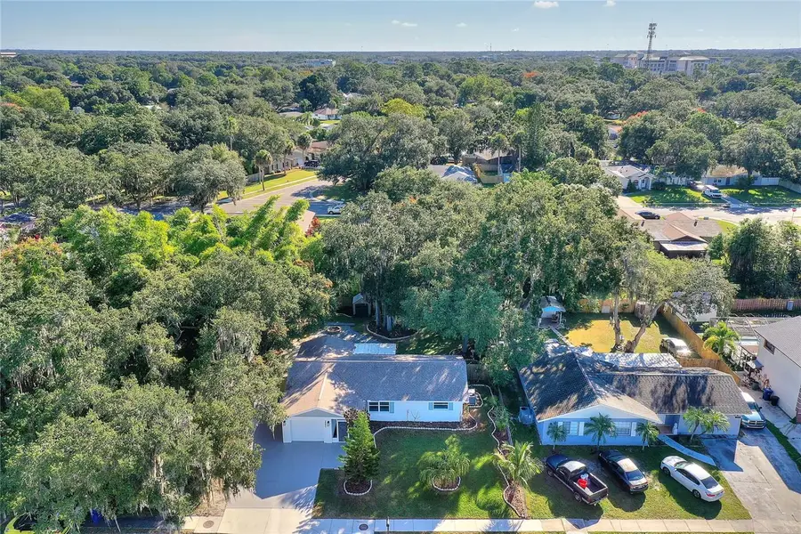 3331 Woodmont Drive, Sarasota, FL 34232 - Image #3