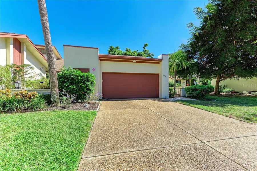 6207 Courtside Drive #23, Bradenton, FL 34210 - Image #2