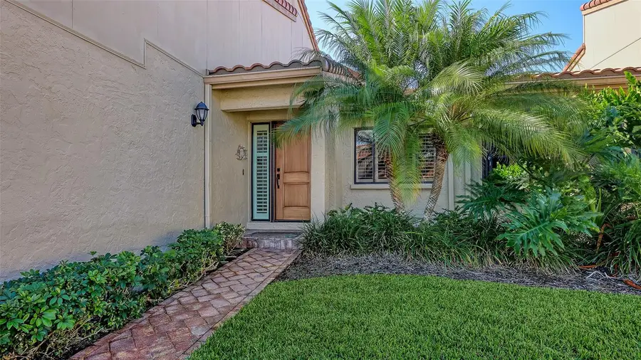 2367 Harbour Oaks Drive, Longboat Key, FL 34228 - Image #2