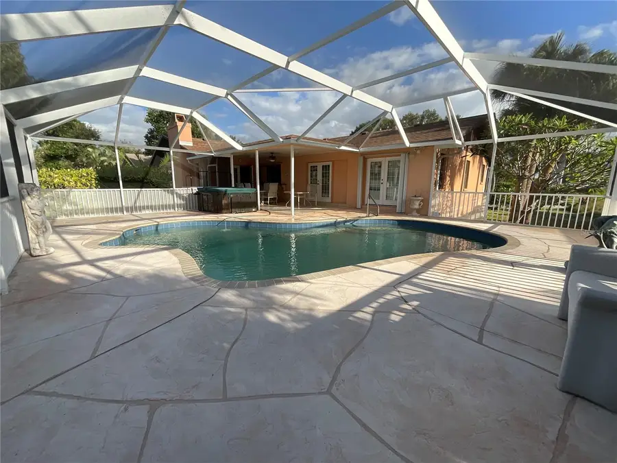 1635 Baywinds Lane, Sarasota, FL 34231 - Image #2