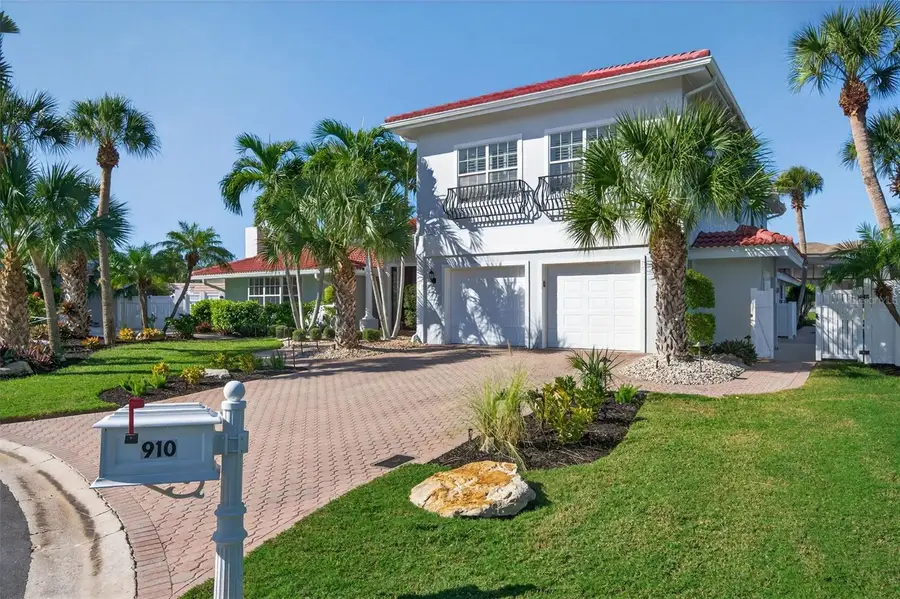 910 Siesta Key Place, Sarasota, FL 34242 - Image #2