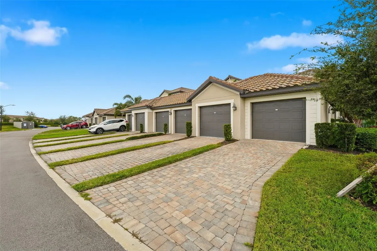 5664 Palmer Circle #106, Bradenton, FL 34211 - Image #1