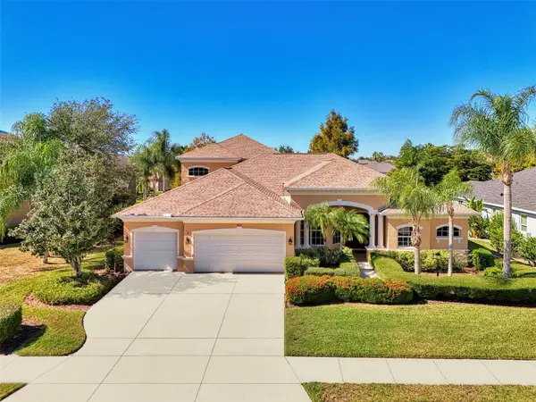 6610 Coopers Hawk Court, LAKEWOOD RANCH, FL 34202