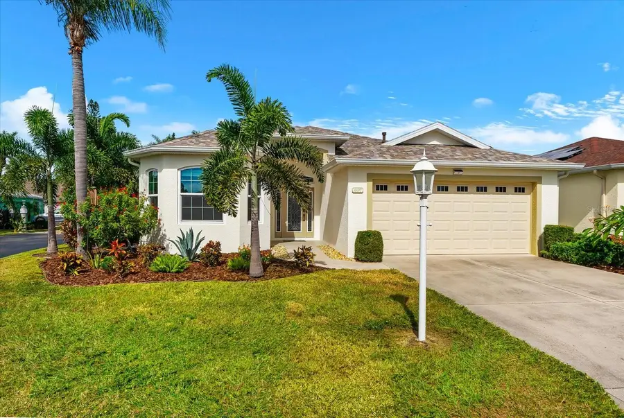 4497 Edinbridge Circle #19, Sarasota, FL 34235 - Image #2