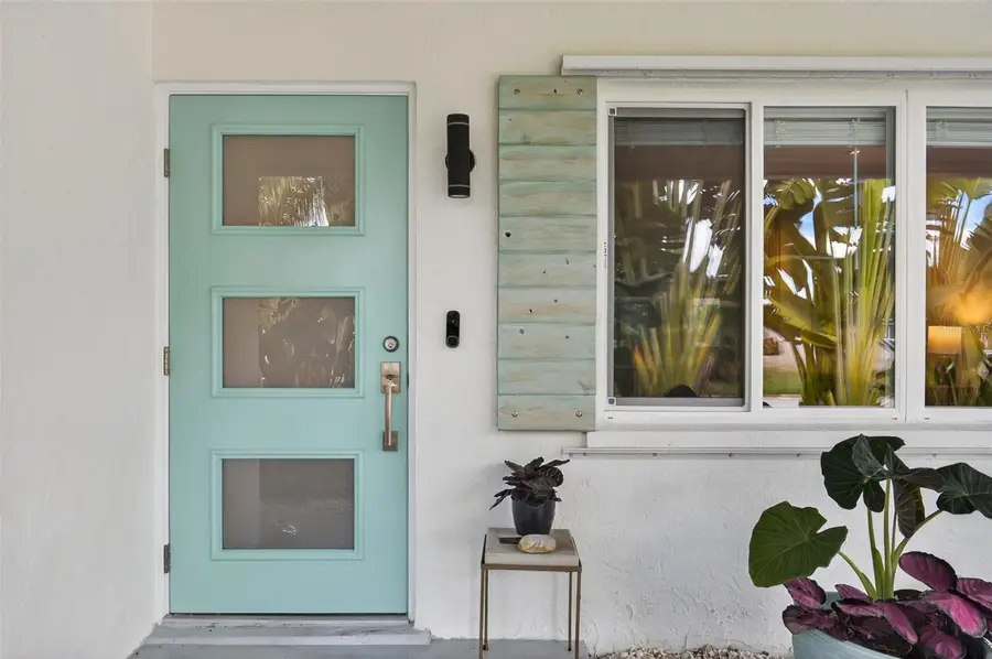 3735 Duncan Place, Sarasota, FL 34239 - Image #2