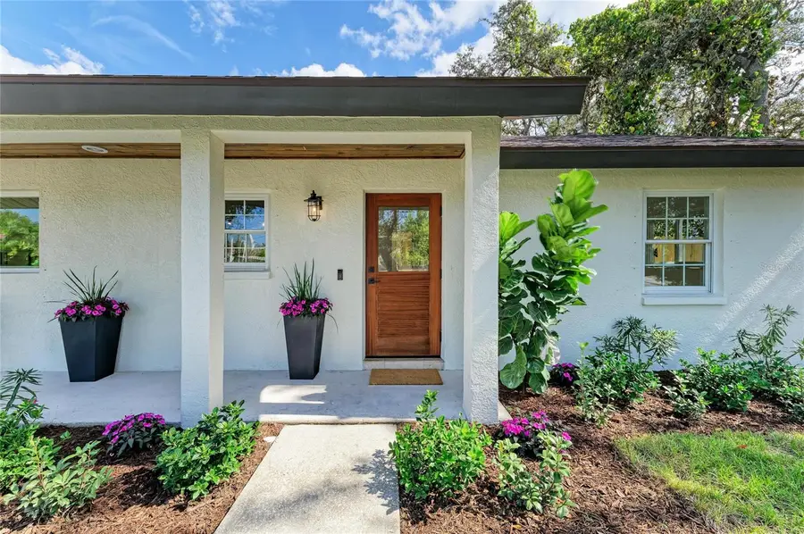 8245 Longbay Boulevard, Sarasota, FL 34243 - Image #3