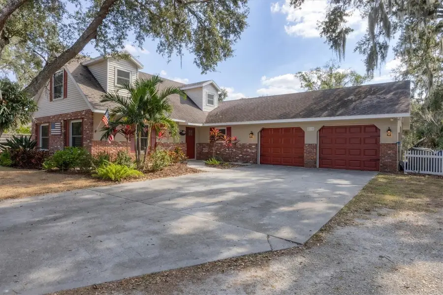 2115 Shadow Oaks Road, Sarasota, FL 34240 - Image #3
