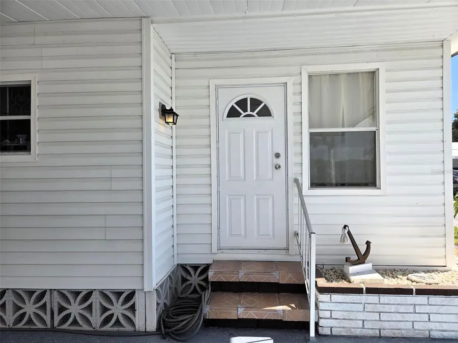 3321 Shingle Oak Terrace, Sarasota, FL 34237 - Image #2