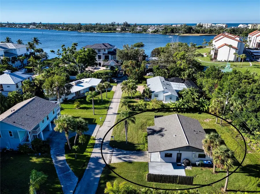 1641 Memory Lane, Sarasota, FL 34231 - Image #3