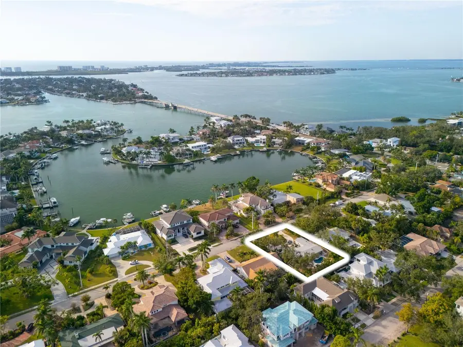 3705 Tangier Terrace, Sarasota, FL 34239 - Image #3