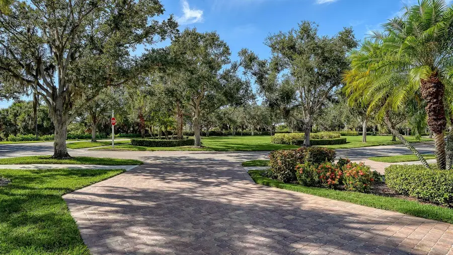 8878 Estepona Court, Sarasota, FL 34238 - Image #2