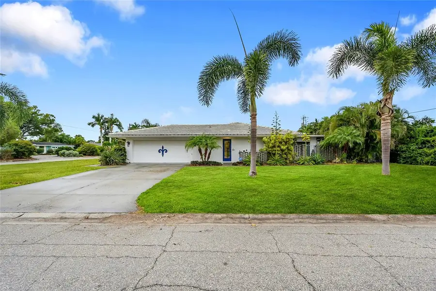 3119 Pinecrest Street, Sarasota, FL 34239 - Image #2