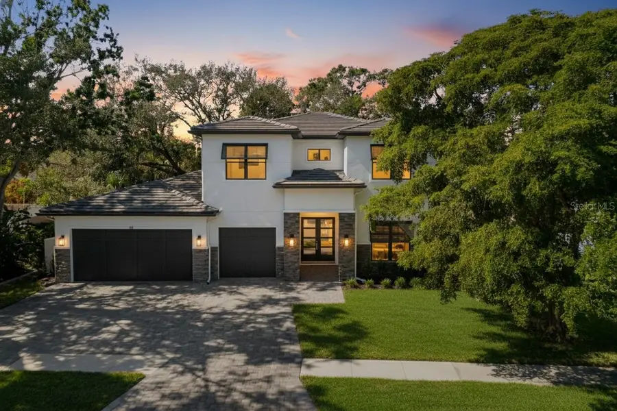 3512 Camino Real, Sarasota, FL 34239 - Image #2