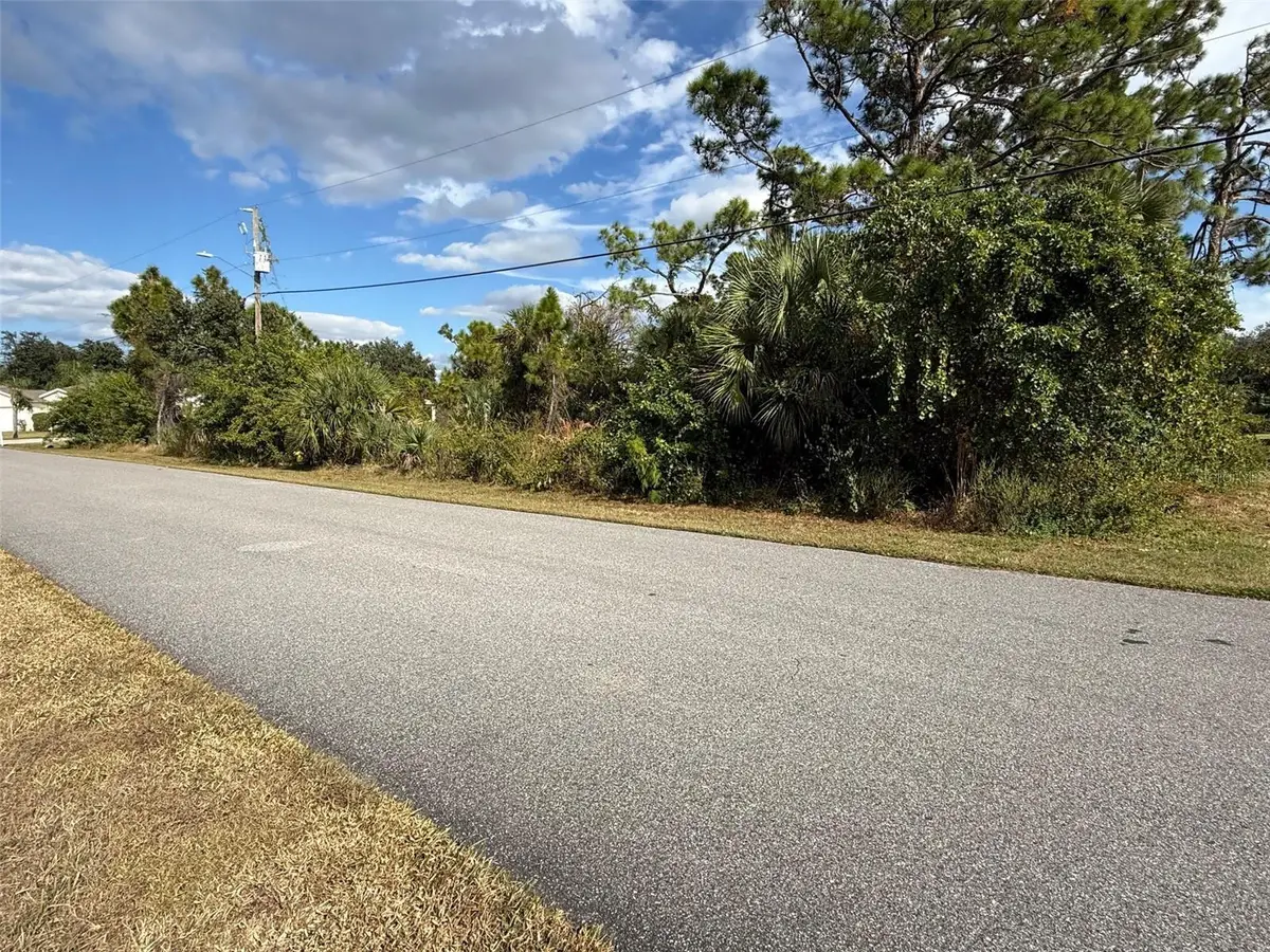 Hedgewood Circle, North Port, FL 34288 - Image #1