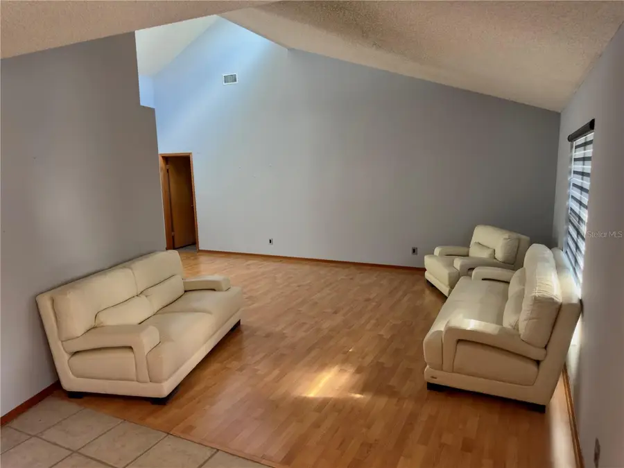 1204 Moondale Court, Valrico, FL 33596 - Image #2