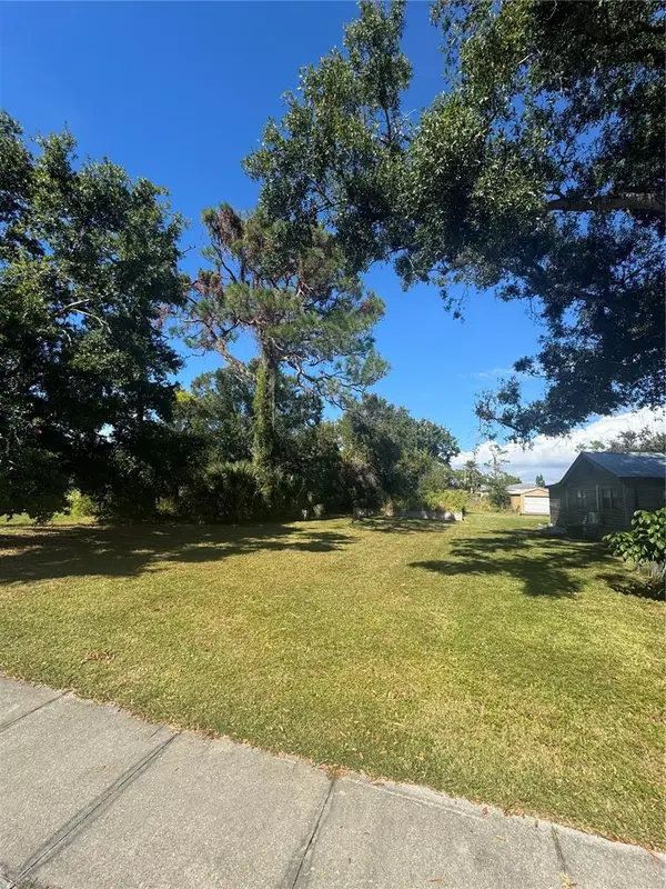 Vamo Way, SARASOTA, FL 34231