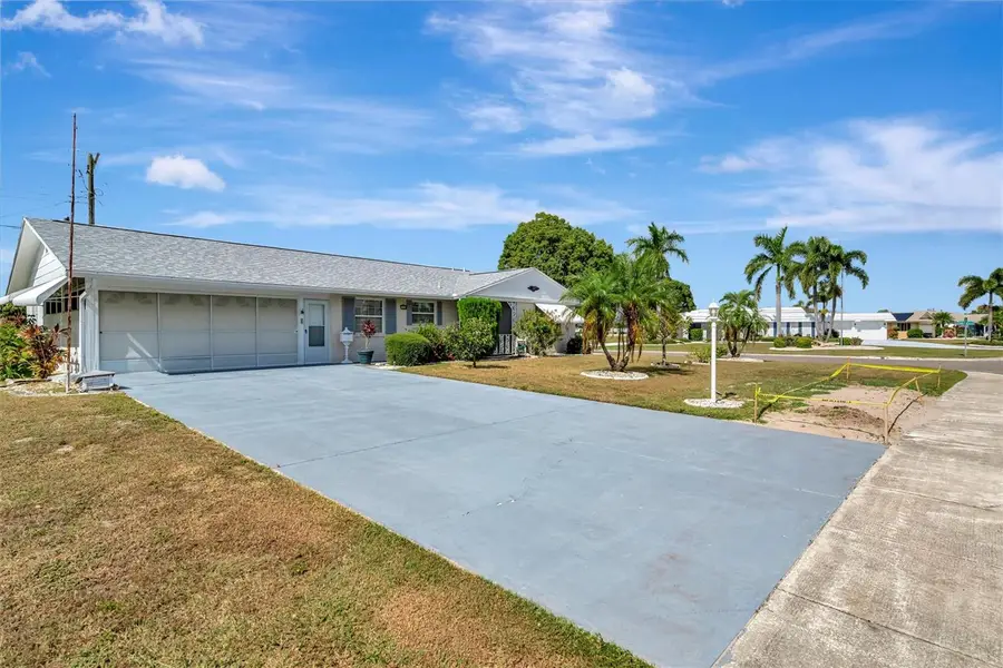 1238 Valley Forge Boulevard, Sun City Center, FL 33573 - Image #3