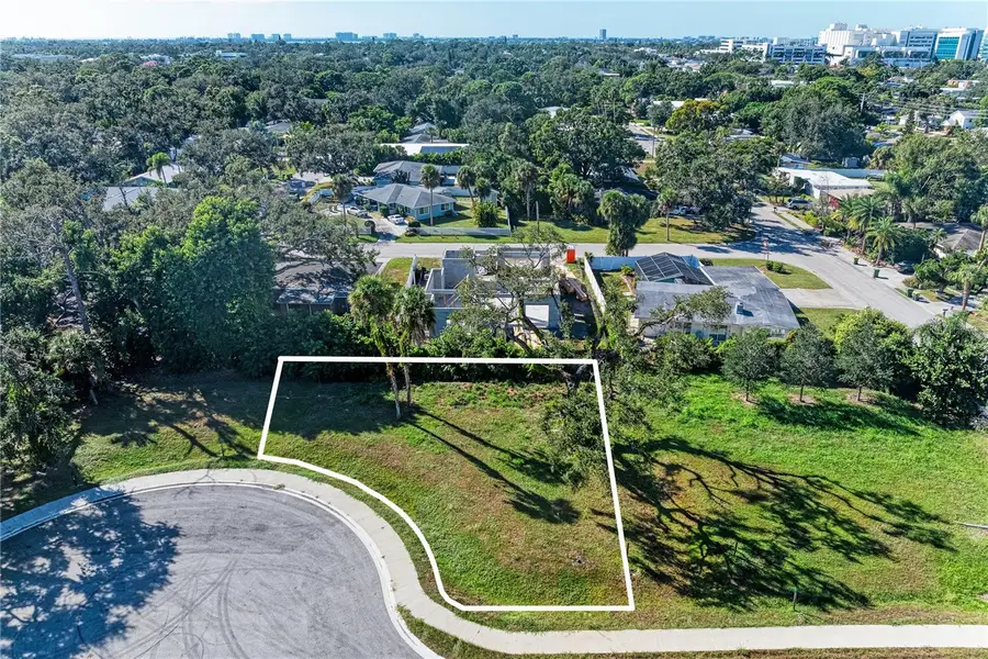 Datura Street, Sarasota, FL 34239 - Image #2