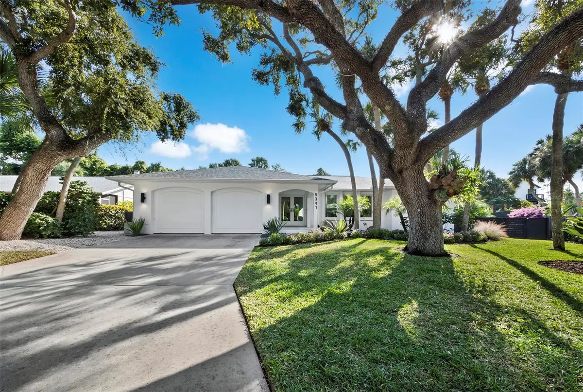 5341 Siesta Court, Sarasota, FL 34242 - Image #1