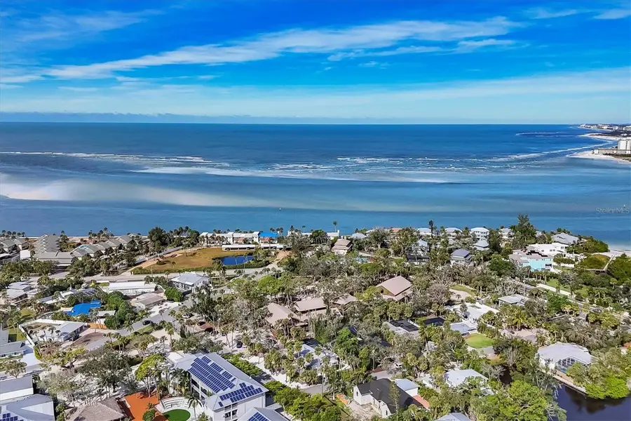 445 Reid Street, Sarasota, FL 34242 - Image #2