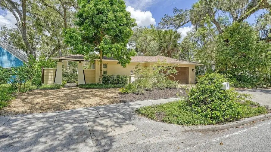 875 Indian Beach Drive, Sarasota, FL 34234 - Image #3