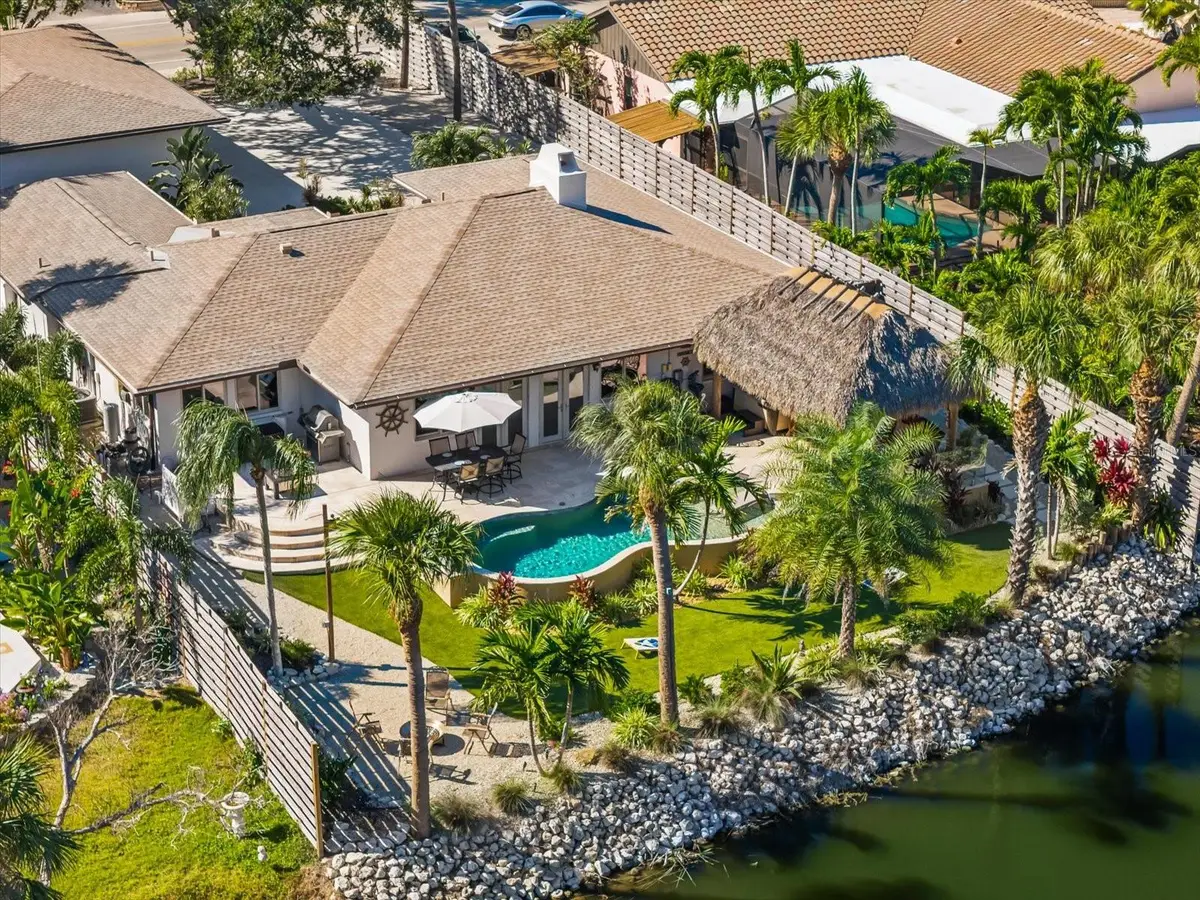 4817 Ocean Boulevard, Sarasota, FL 34242 - Image #1