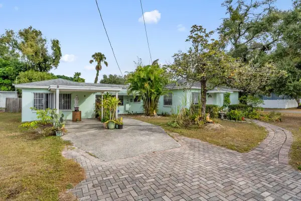 1712 E Caracas Street, TAMPA, FL 33610