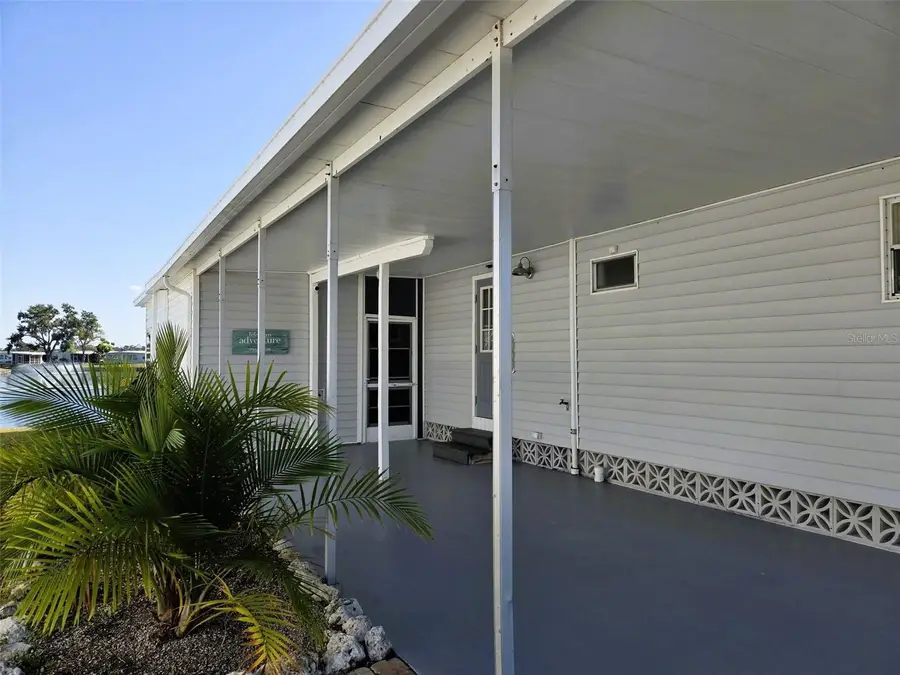 415 Oakwood Boulevard, Sarasota, FL 34237 - Image #2